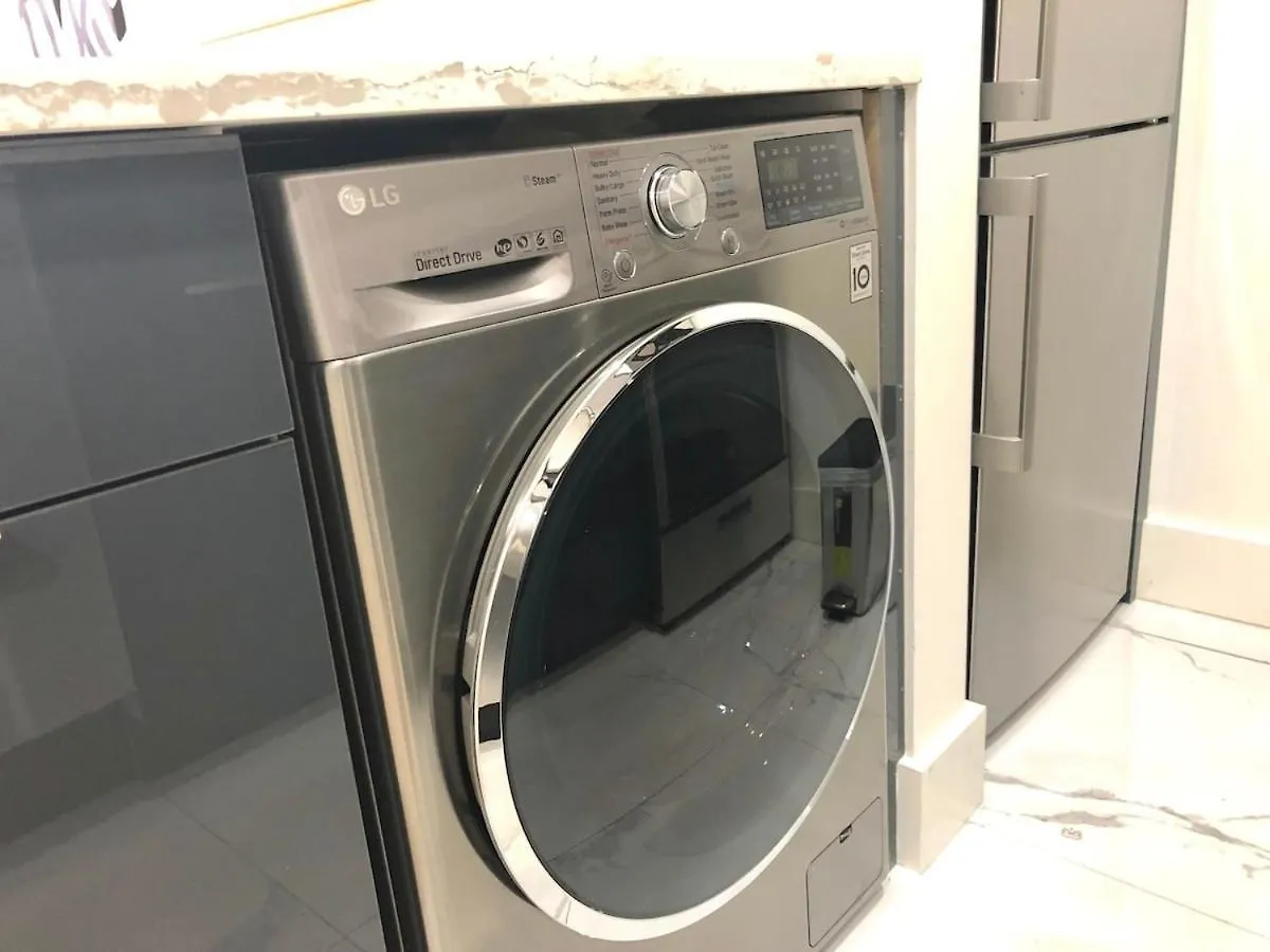 Apartment 1597-6 Luxury Studio Upper East Side W&D New York